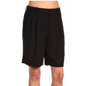 Theory Women’s Pleated Trouser Shorts Size 8 Dark Navy Blue